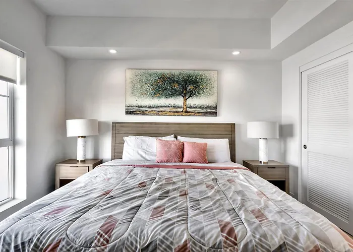 13 Luxury Apartment